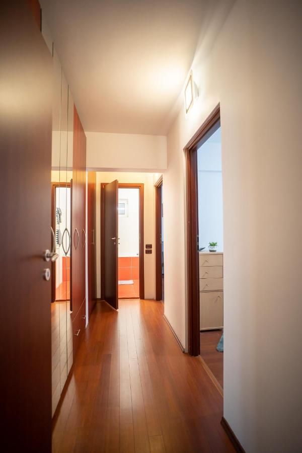 Spacious 2Br Dristor Apartment Bucureşti Exterior foto